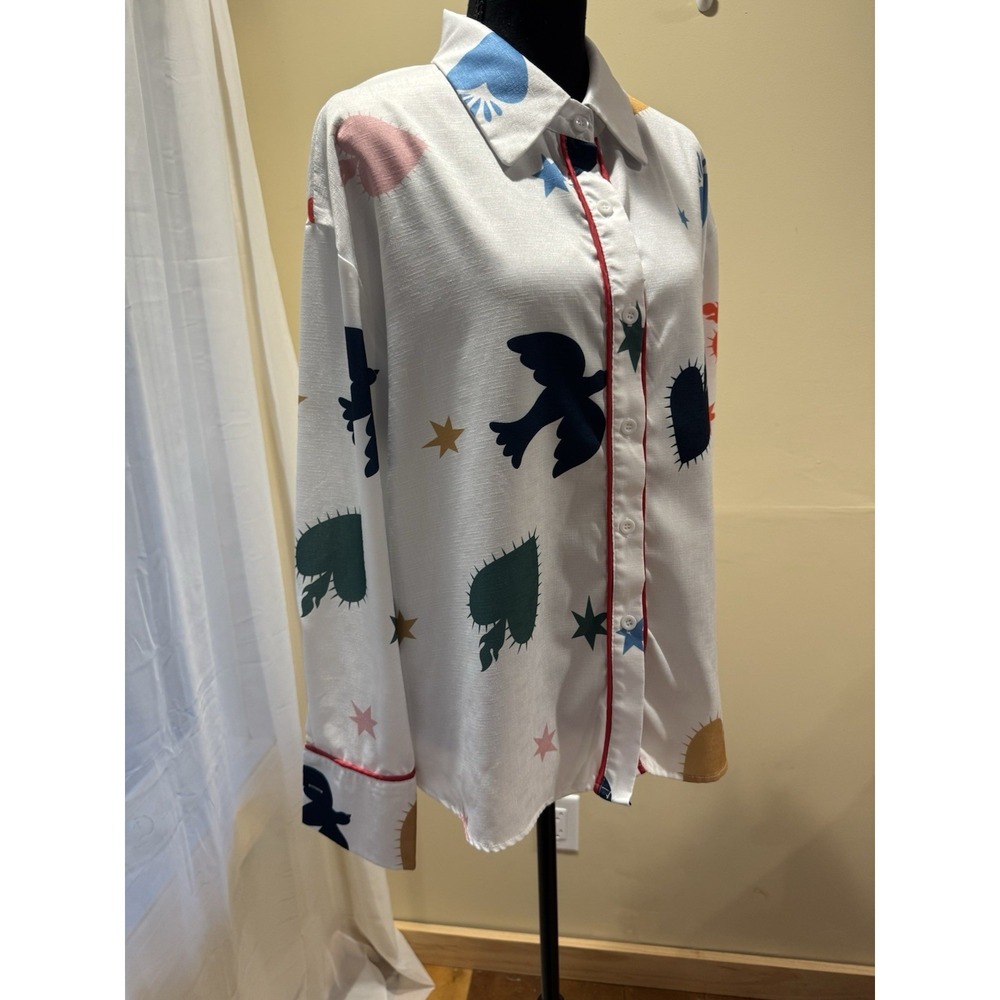 Women's White Multicolor Heart Stars Birds Collared Button-Front Long Sleeve L - Picture 2 of 6